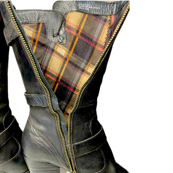 BORN Maleri Full Grain Leather Biker-Chic Boots Buckle Straps Side Zip Sz 9.5 - Picture 10 of 12